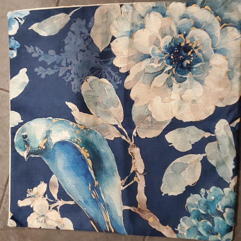 Botanical accent pillowcase